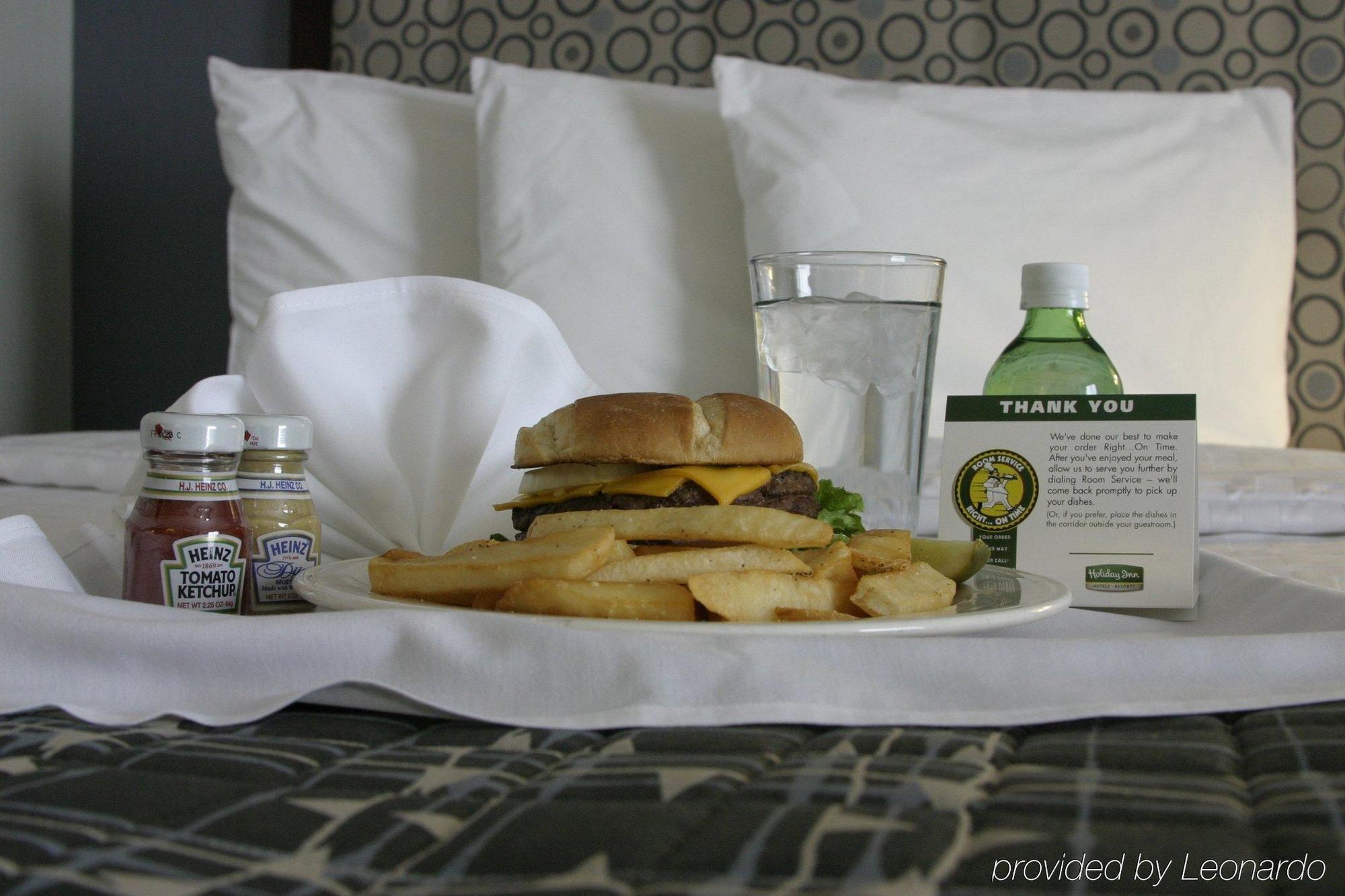Holiday Inn & Suites Chicago-Carol Stream Wheaton By Ihg Bilik gambar